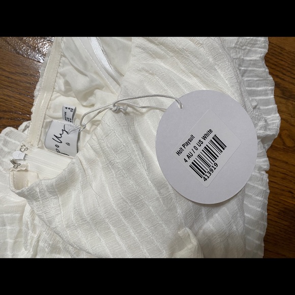 Princess Polly white romper/ play suit size: US 0 - Picture 5 of 5